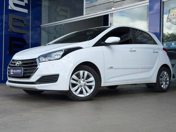HYUNDAI HB20 1.6 COMFORT PLUS 16V FLEX 4P AUTOMÁTICO HYUNDAI HB20 1.6 COMFORT PLUS 16V FLEX 4P AUTOMÁTICO